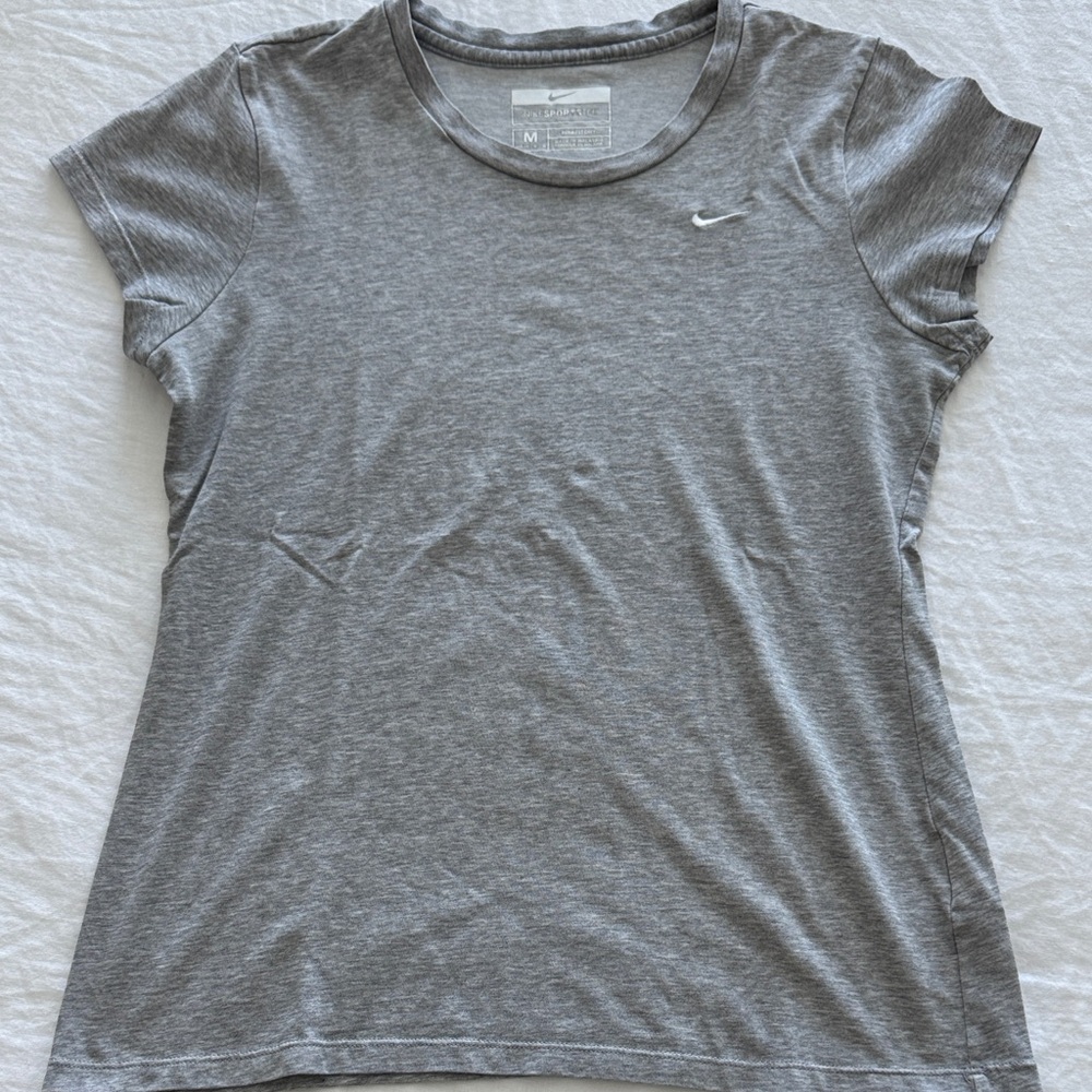 Nike Women's Heather Gray Short Sleeve Tee